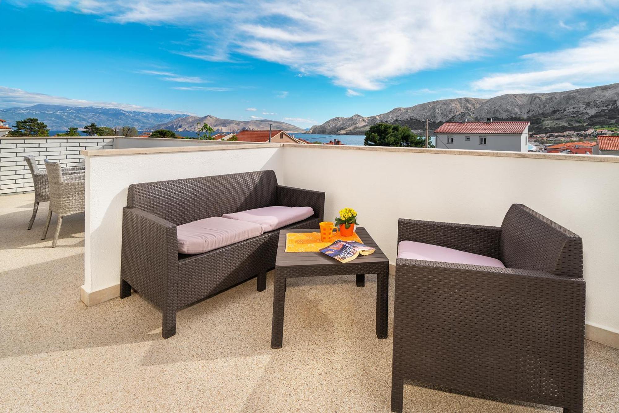 Apartments Sucur With Terrace Башка Екстер'єр фото